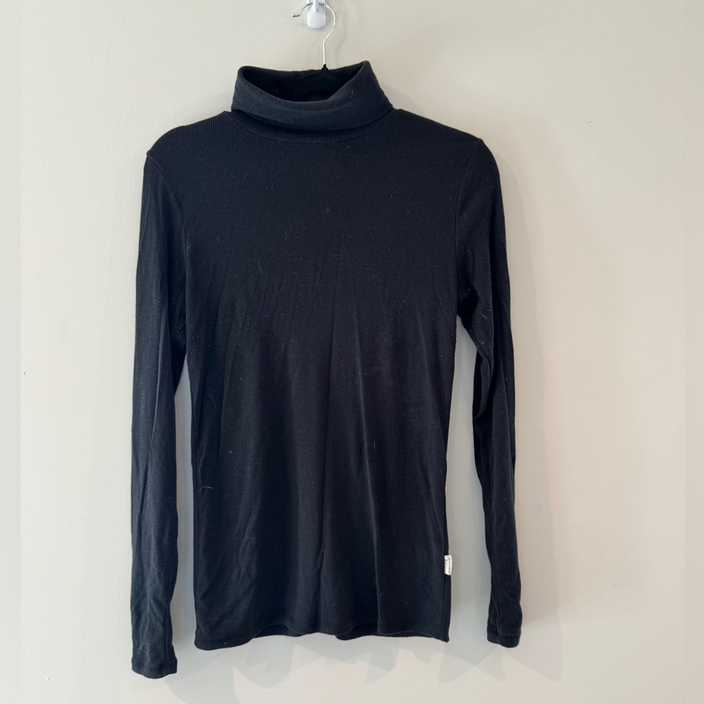 Easy Standard Black Sweater
